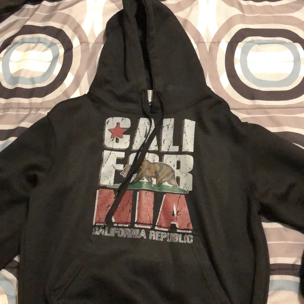 Men’s size small California hoodie